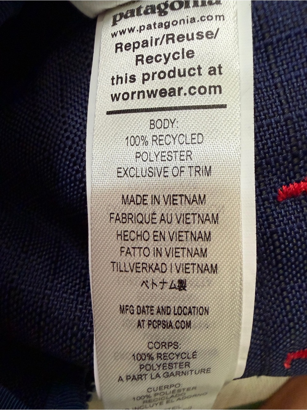 Patagonia Black Hole Duffel Bag Navy Blue - Picture 14 of 15